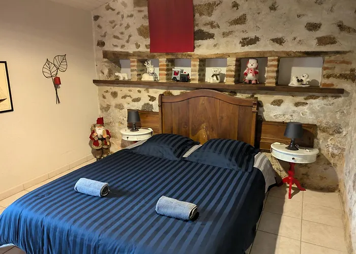 Apartment La Gondromiere 79140