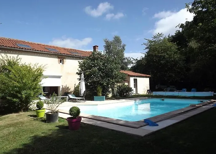 La Gondromiere 79140 * Cerizay